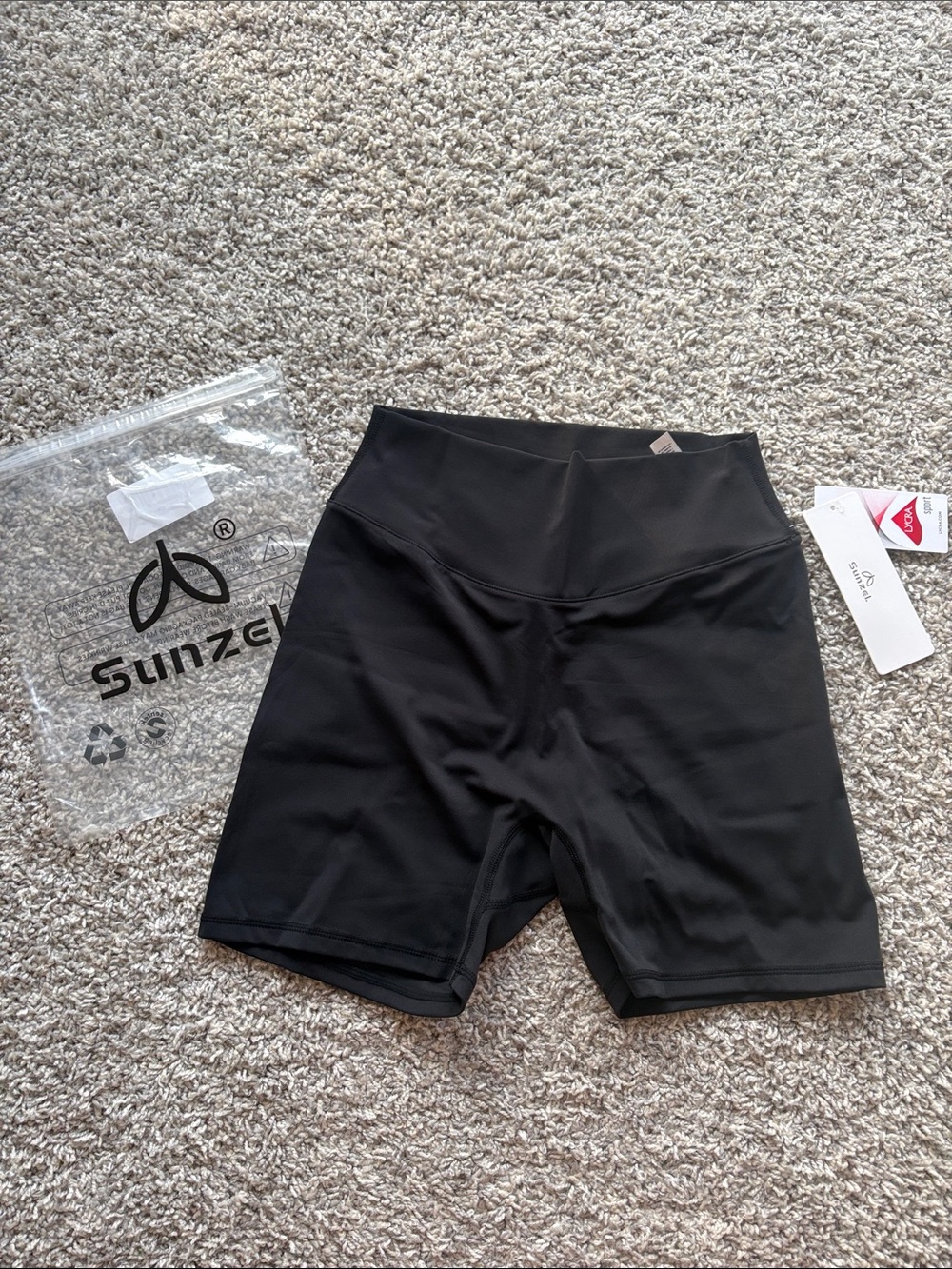 Women's High-Waist Bike Shorts - Black